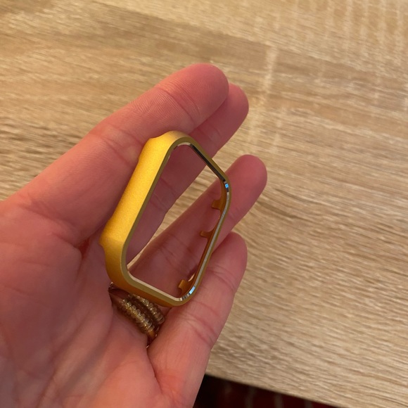 GOLD Apple Watch Strap & Watch Face Cover - Picture 4 of 6